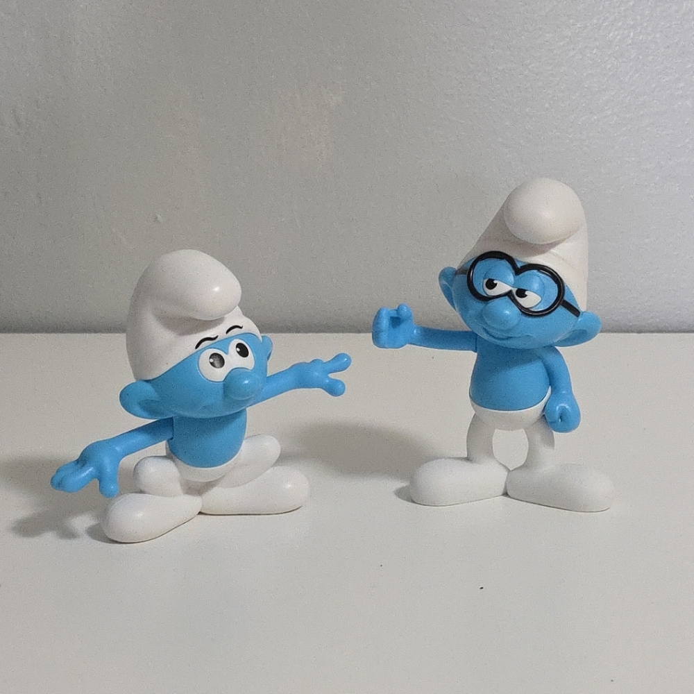 Smurfs Burger King Kids Meal. 2 Figurines. Peyo 2016